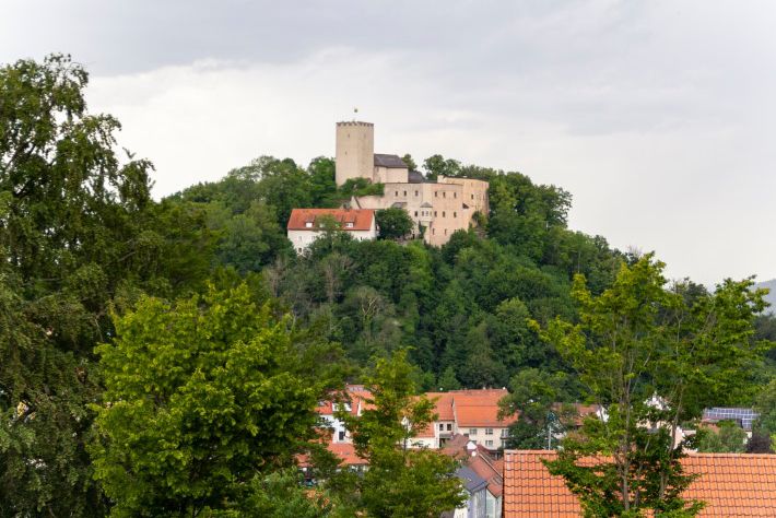 bayrischer-wald-schloss-falkenstein.jpg